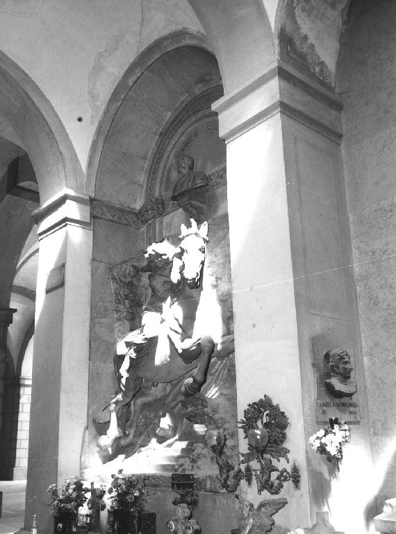giovane a cavallo (monumento funebre, opera isolata) di Sclavi Ettore (sec. XX)