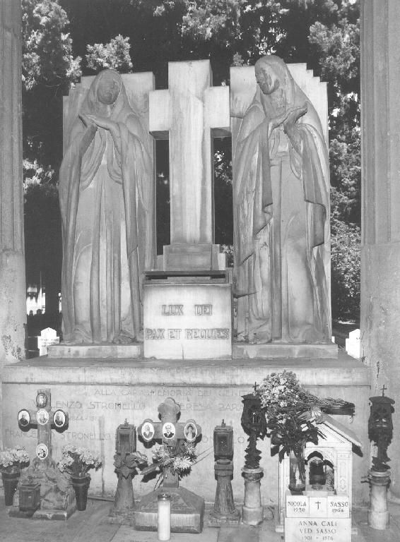 figure femminili (monumento funebre, opera isolata) di De Albertis Edoardo (sec. XX)