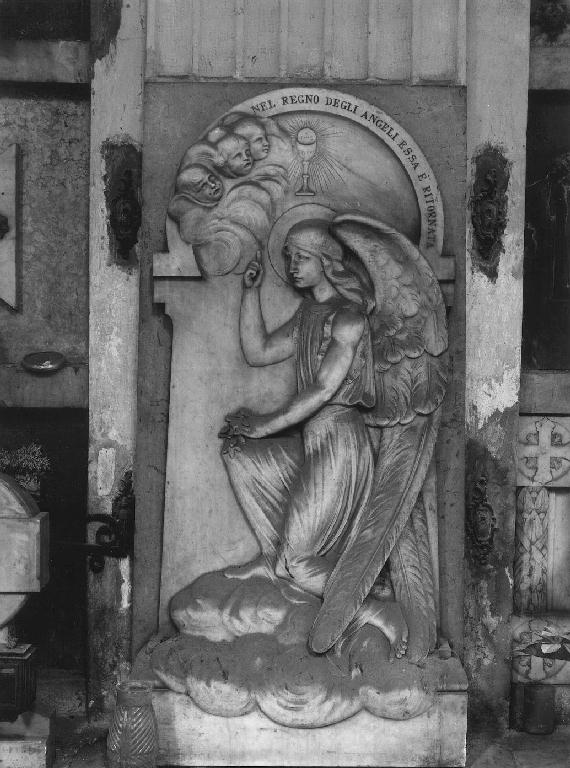 angelo con giglio (monumento funebre, opera isolata) di Gaggero Carlo (sec. XX)