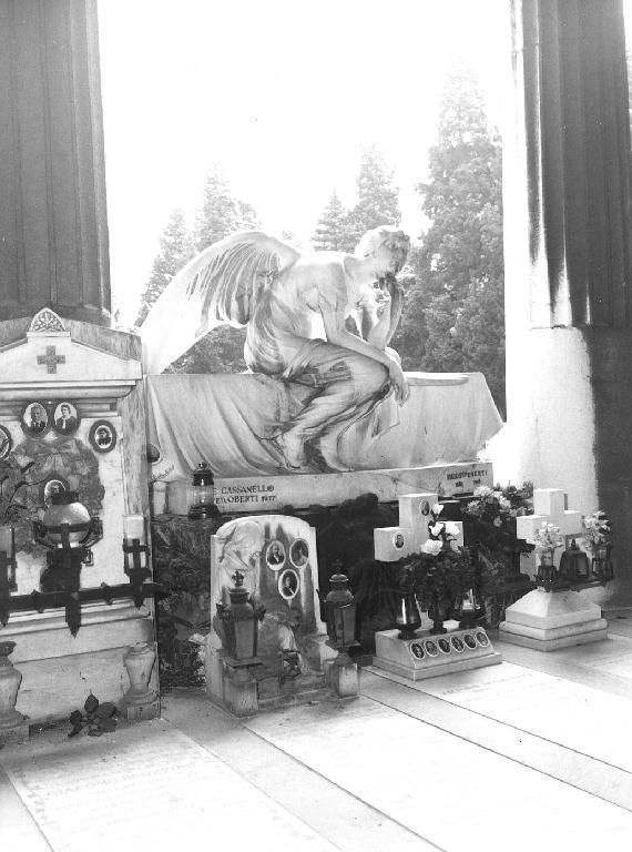 angelo custode (monumento funebre, opera isolata) di Orengo Luigi (sec. XX)