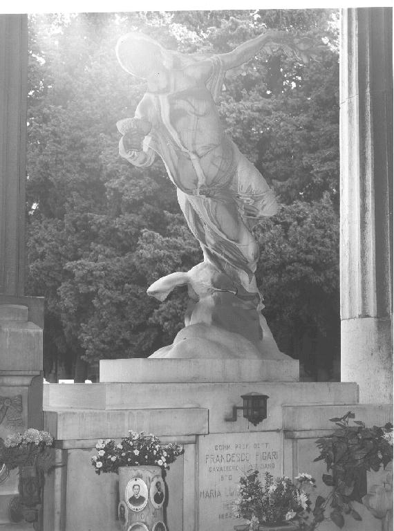 figura femminile di offerente (monumento funebre, opera isolata) di Noris Amedeo (seconda metà sec. XX)