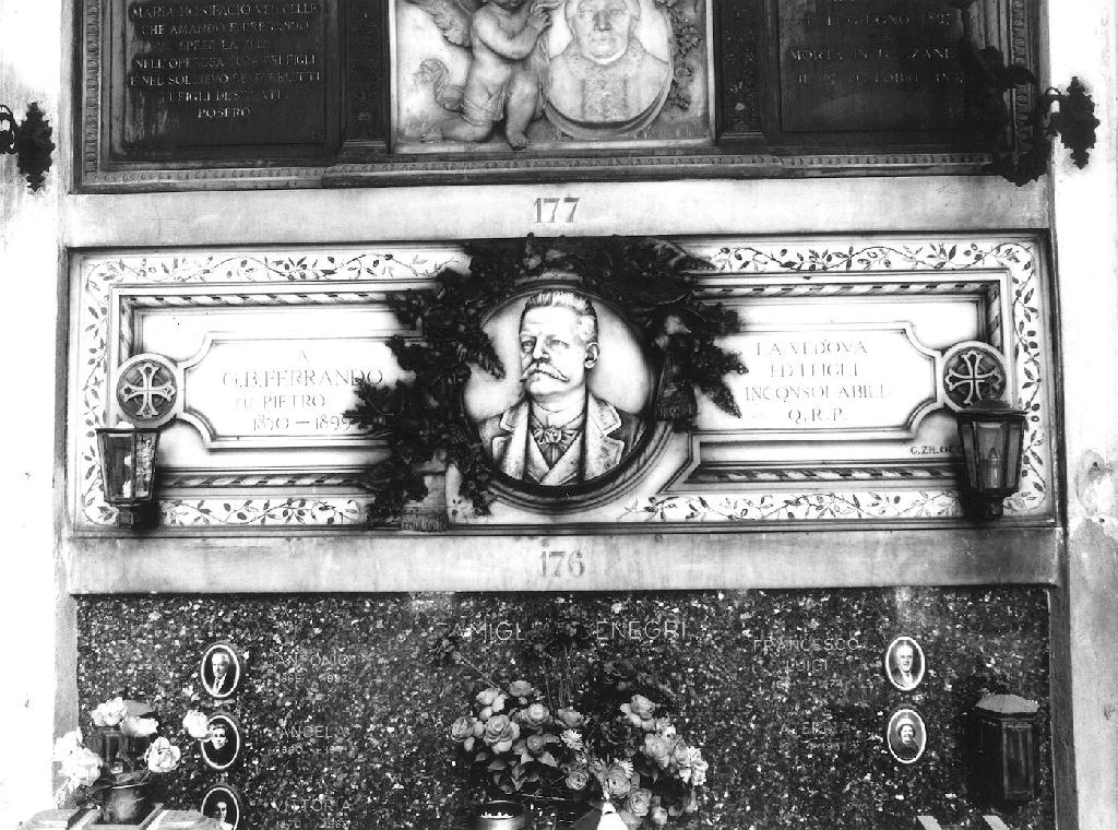 ritratto d'uomo (monumento funebre, opera isolata) di Zilocchi Giacomo (sec. XIX)