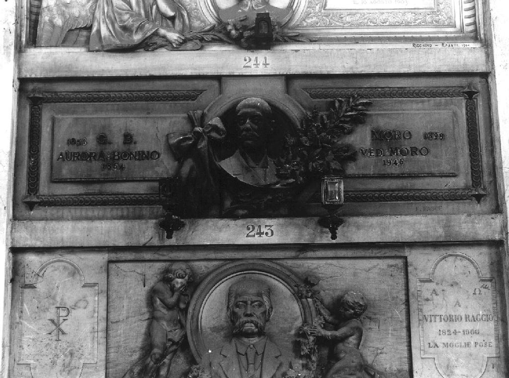 ritratto d'uomo (monumento funebre, opera isolata) di Fasce Francesco Giovanni (fine/inizio secc. XIX/ XX)