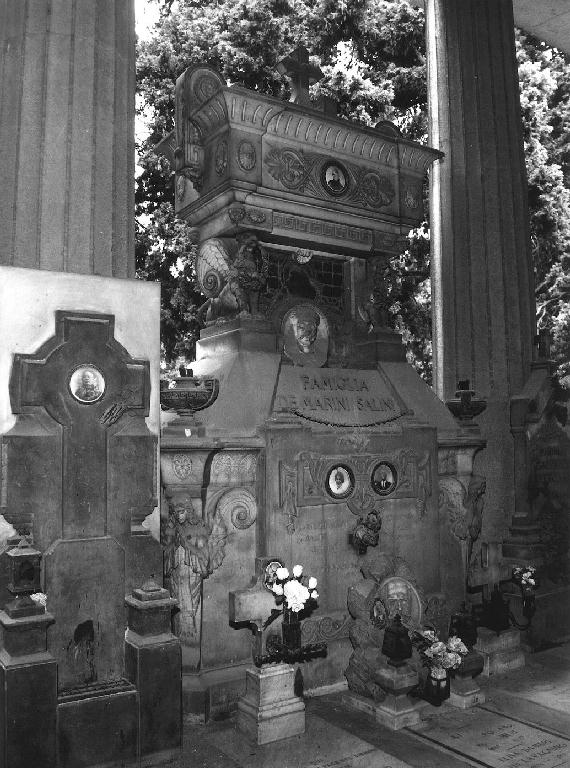 motivi decorativi zoomorfi (sarcofago, opera isolata) di Ditta Albano & Macario (seconda metà sec. XIX)