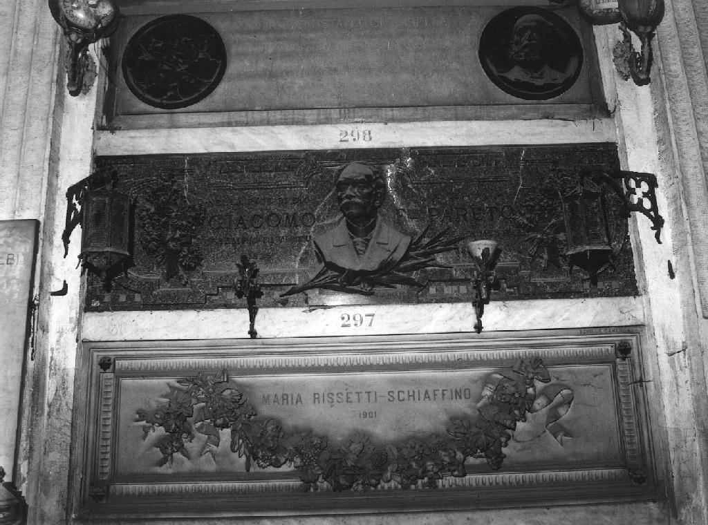 ritratto d'uomo (monumento funebre, opera isolata) di Orengo Luigi (sec. XIX)