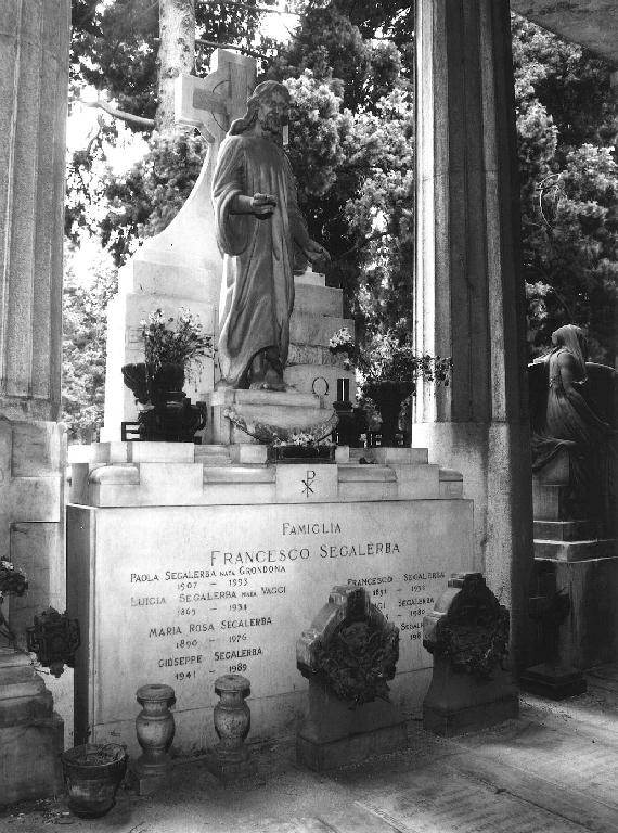Cristo (monumento funebre, opera isolata) di Rigacci Ezio (sec. XX)
