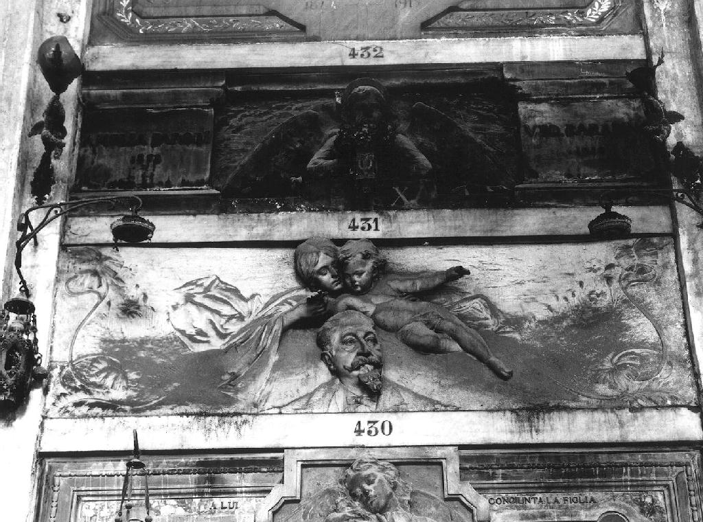 ritratto d'uomo (monumento funebre, opera isolata) di Brizzolara Luigi (sec. XX)