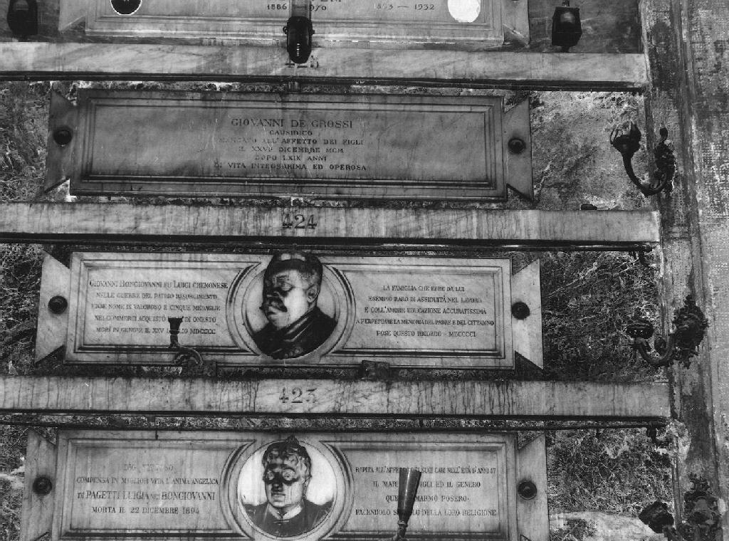 ritratto d'uomo (monumento funebre, opera isolata) di Fasce Francesco Giovanni (sec. XX)