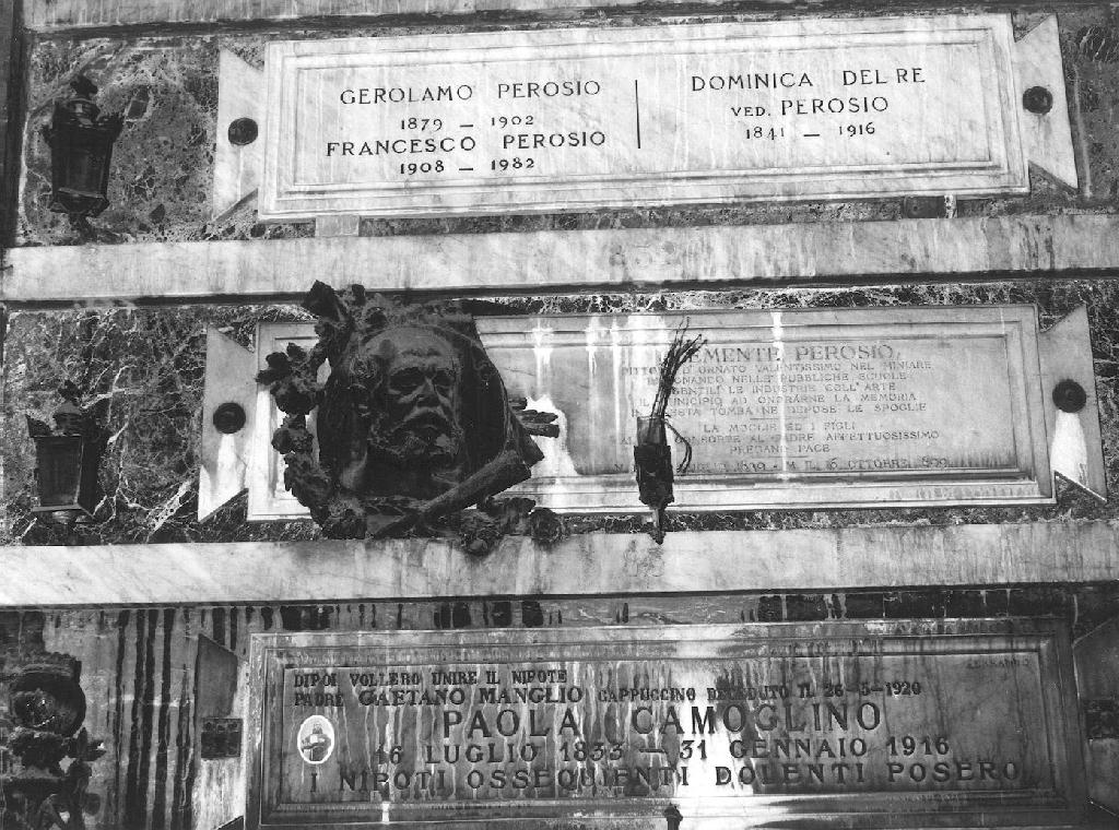 ritratto d'uomo (monumento funebre, opera isolata) di Scanzi Giovanni (sec. XX)