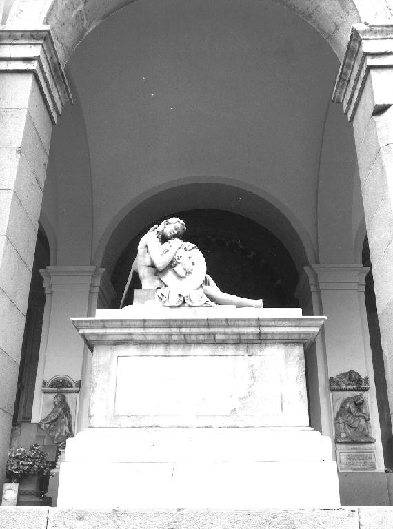 ANGELO REGGICLIPEO (monumento funebre, opera isolata) di Cevasco Giovanni Battista (sec. XIX)