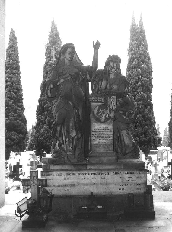 ALLEGORIE DELLA RELIGIONE/ DELLA EQUITA', figure allegoriche femminili (monumento funebre, opera isolata) di Cevasco Giovanni Battista (sec. XIX)
