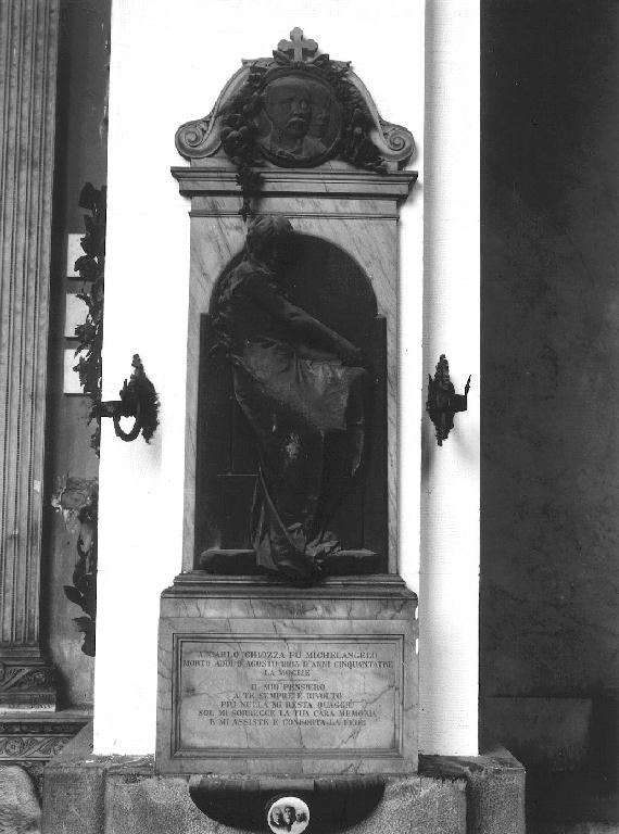 figura femminile seduta (monumento funebre - a edicola, opera isolata) di Collareta Giuseppe (sec. XIX)