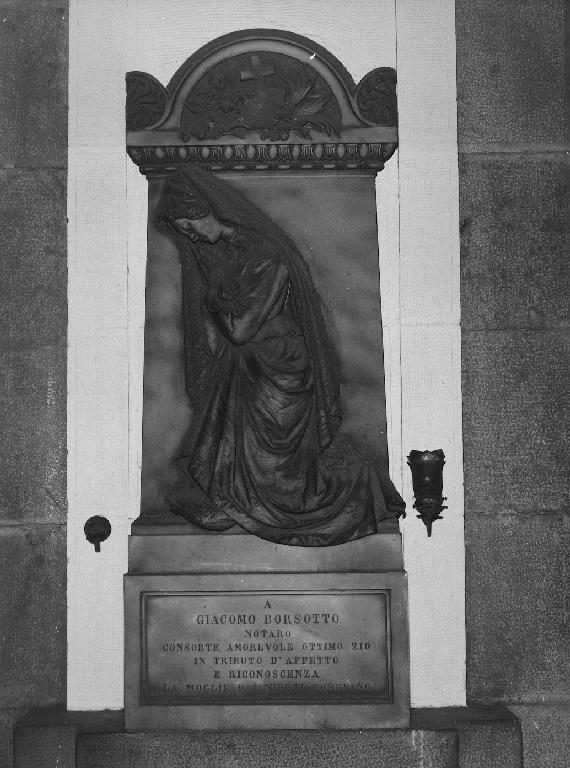 donna che prega (monumento funebre - a edicola, opera isolata) di Cevasco Giovanni Battista (sec. XIX)