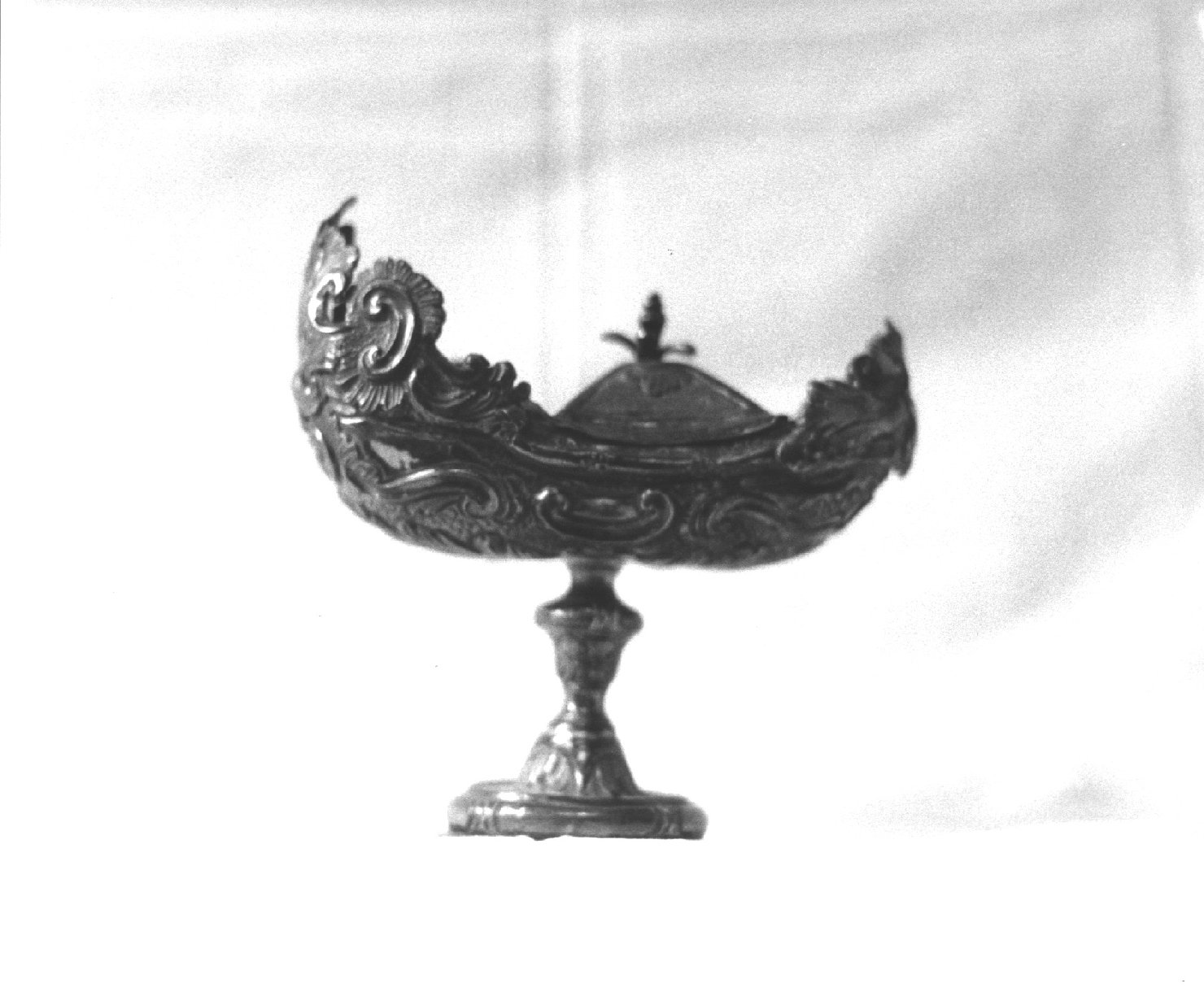 navicella portaincenso, opera isolata - PRODUZIONE GENOVESE (seconda metà sec. XVIII)