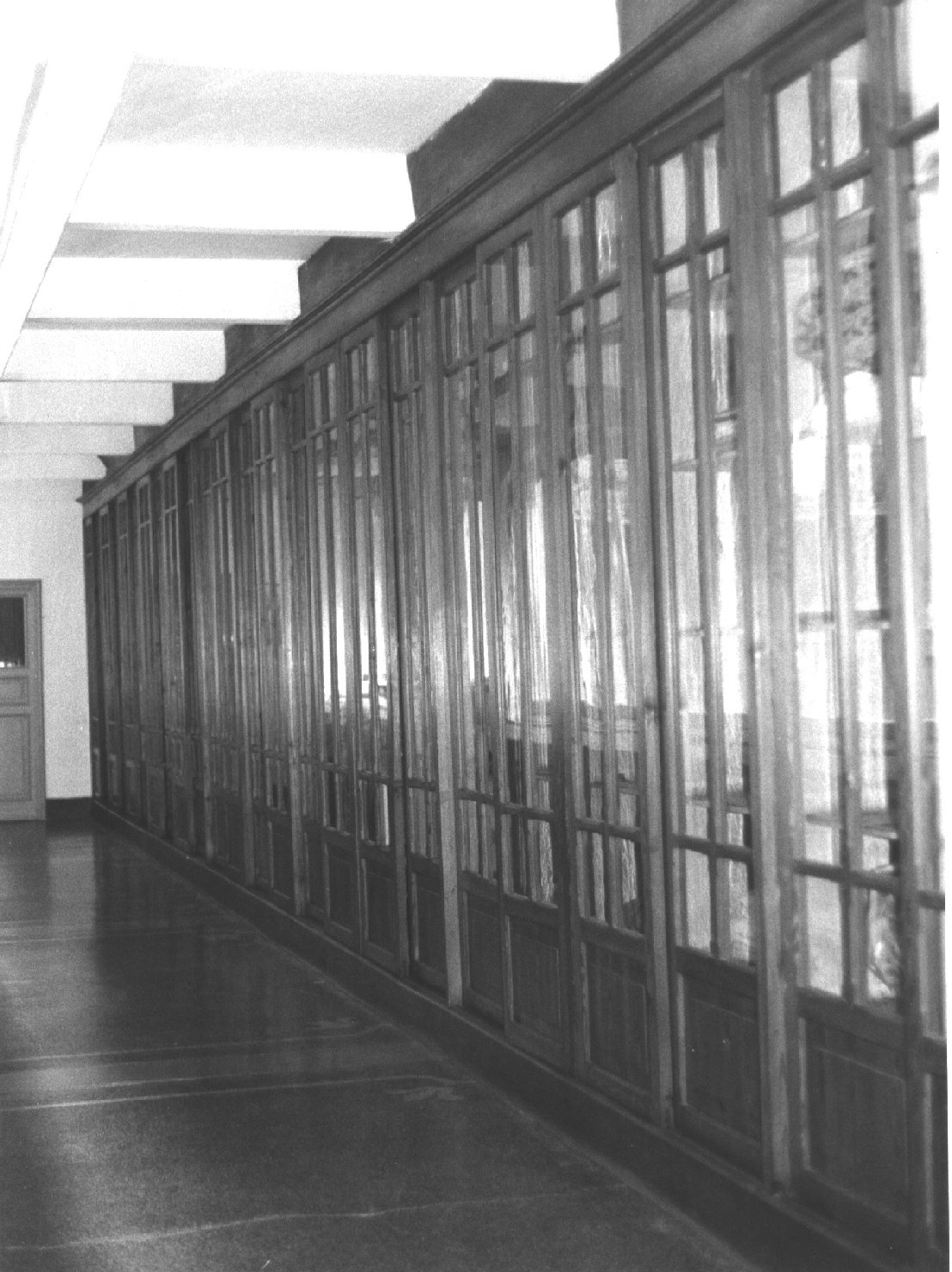 armadio, opera isolata - PRODUZIONE GENOVESE (secondo quarto sec. XX)