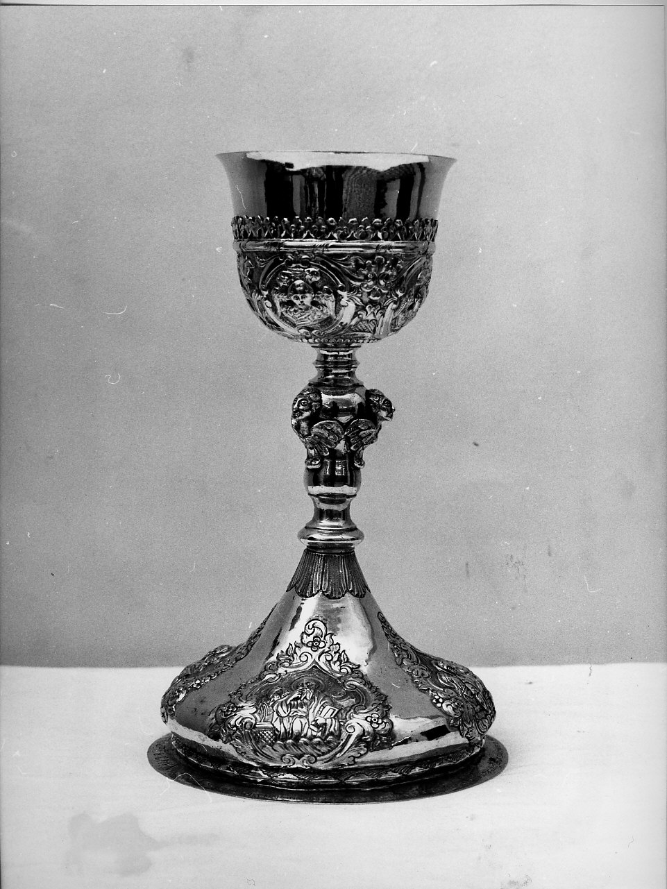 evangelisti/ motivi decorativi vegetali (calice, opera isolata) - bottega italiana (sec. XIX)