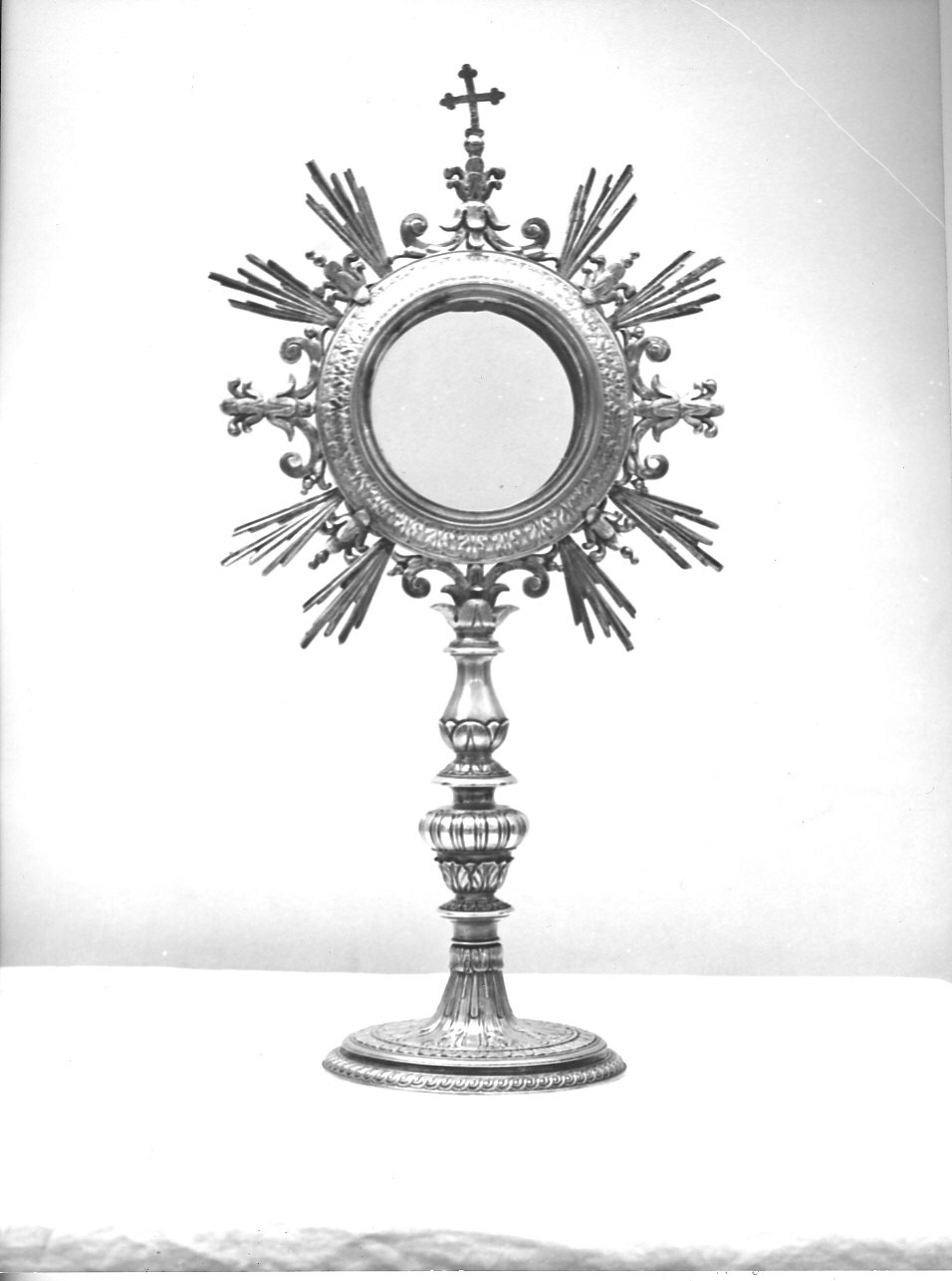 motivi decorativi vegetali (ostensorio - a raggiera, opera isolata) - bottega italiana (fine sec. XVI)