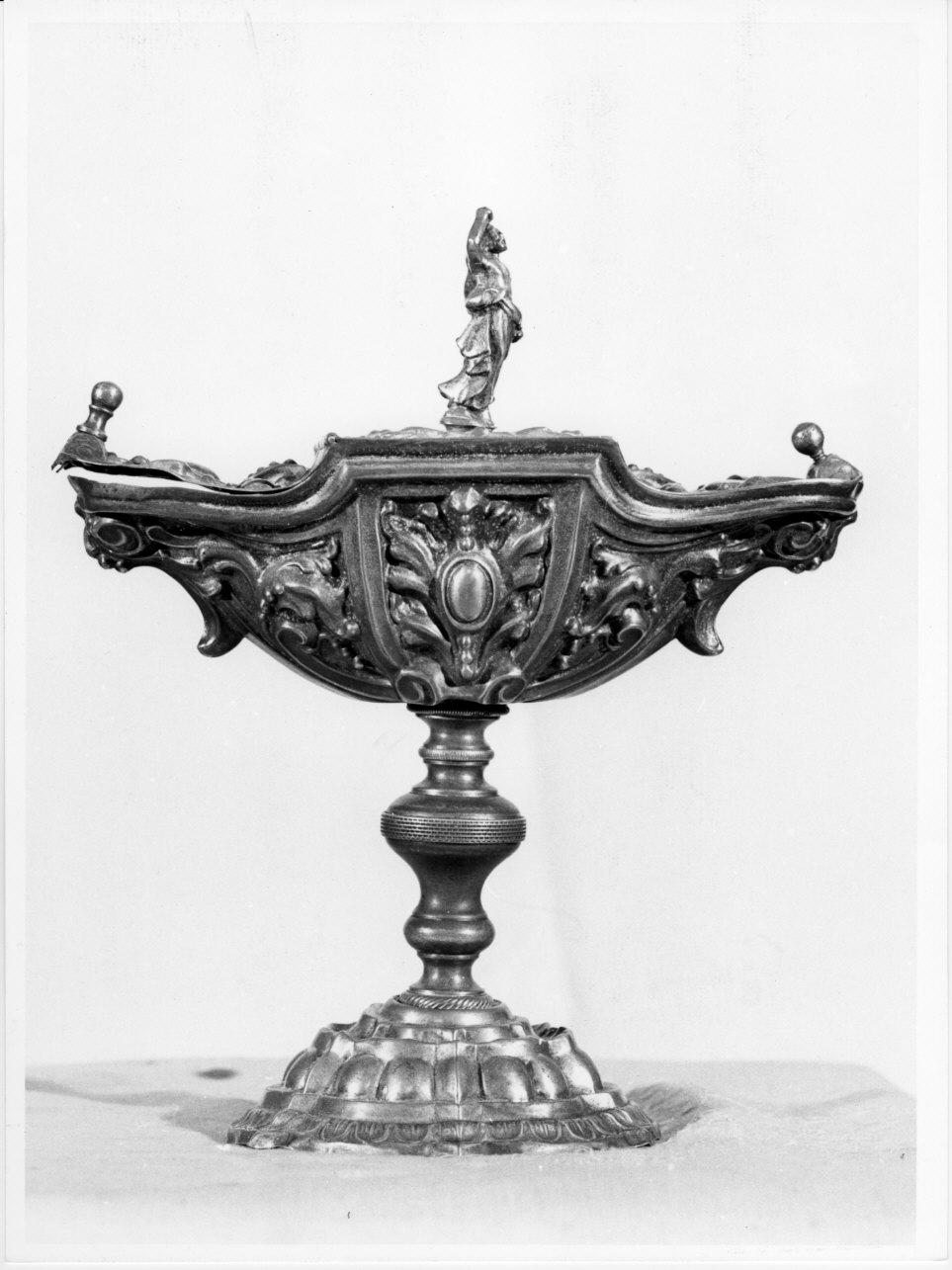 Cristo redentore benedicente (navicella portaincenso, opera isolata) - bottega ligure (sec. XVIII, sec. XIX)