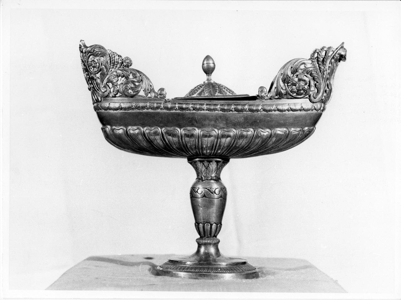 motivi decorativi a volute (navicella portaincenso, opera isolata) - bottega ligure (prima metà sec. XIX)