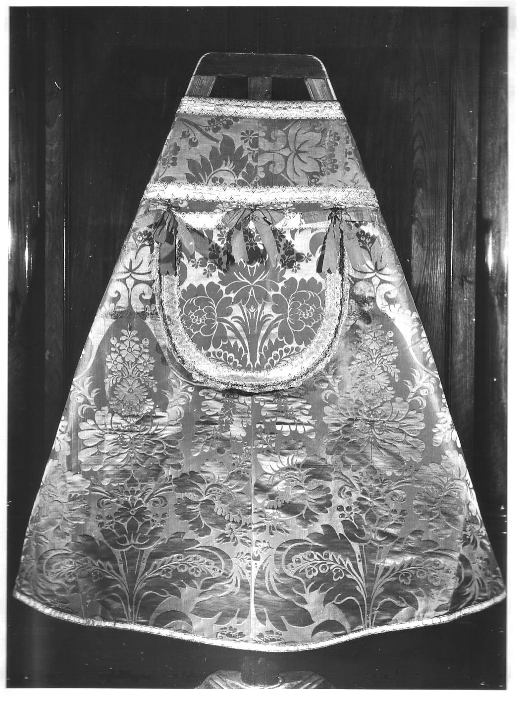 motivi decorativi vegetali (piviale, opera isolata) - manifattura ligure (sec. XIX)