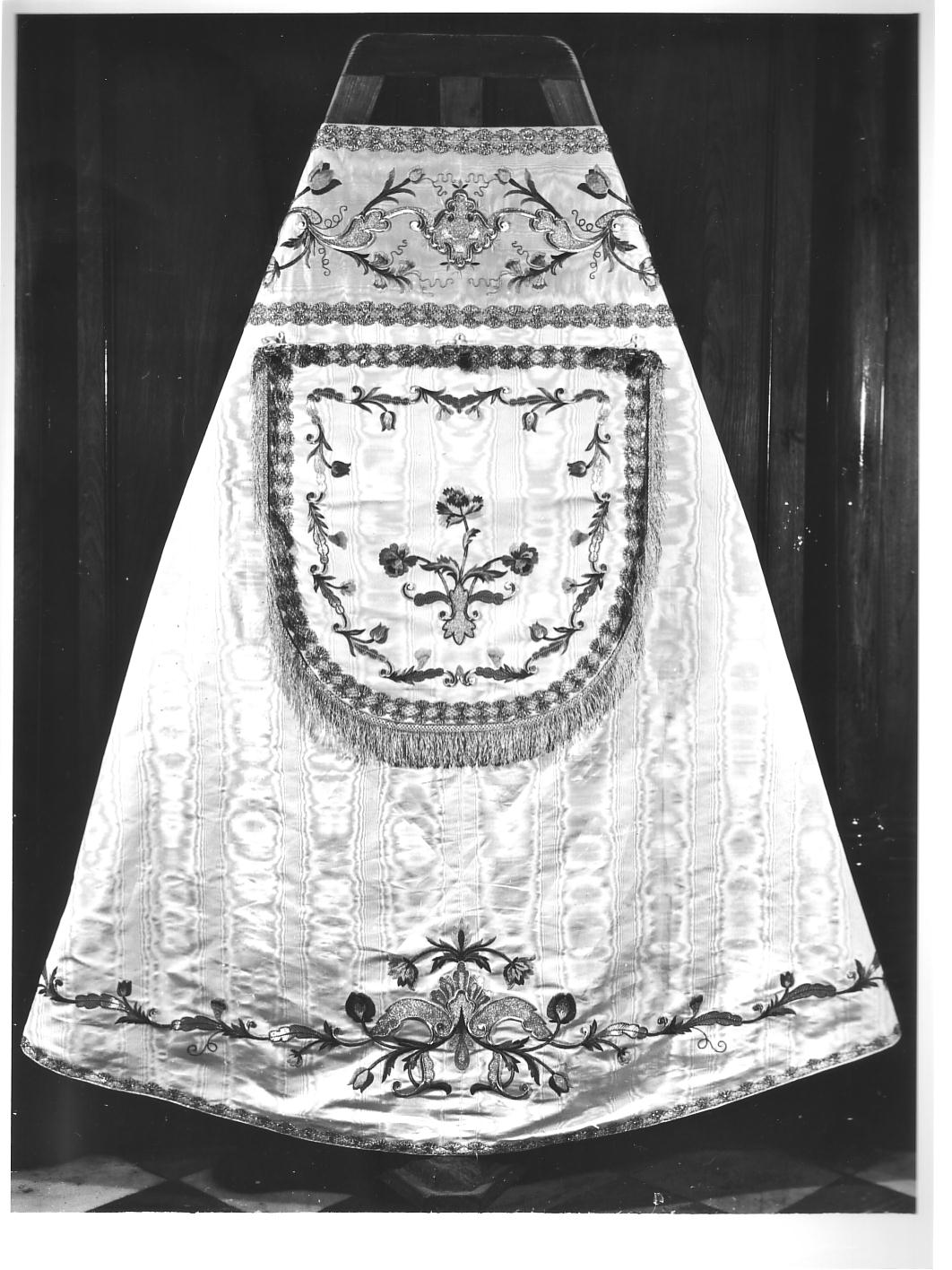 motivi decorativi vegetali (piviale, opera isolata) - manifattura ligure (inizio sec. XX)