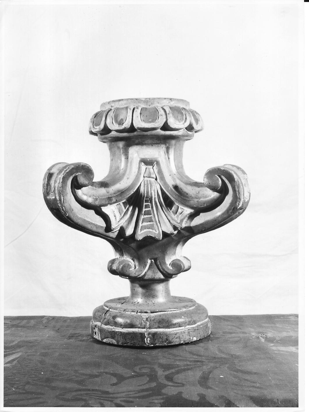 vaso d'altare, opera isolata - bottega ligure (sec. XVIII)