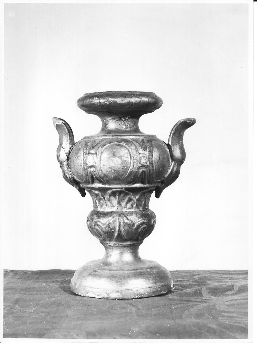 motivi decorativi vegetali stilizzati (vaso d'altare, serie) - bottega ligure (seconda metà sec. XIX)