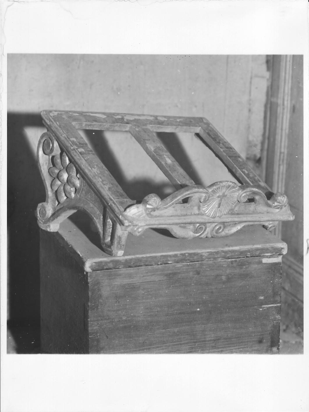 motivi decorativi vegetali (leggio d'altare, opera isolata) - bottega ligure (sec. XIX)