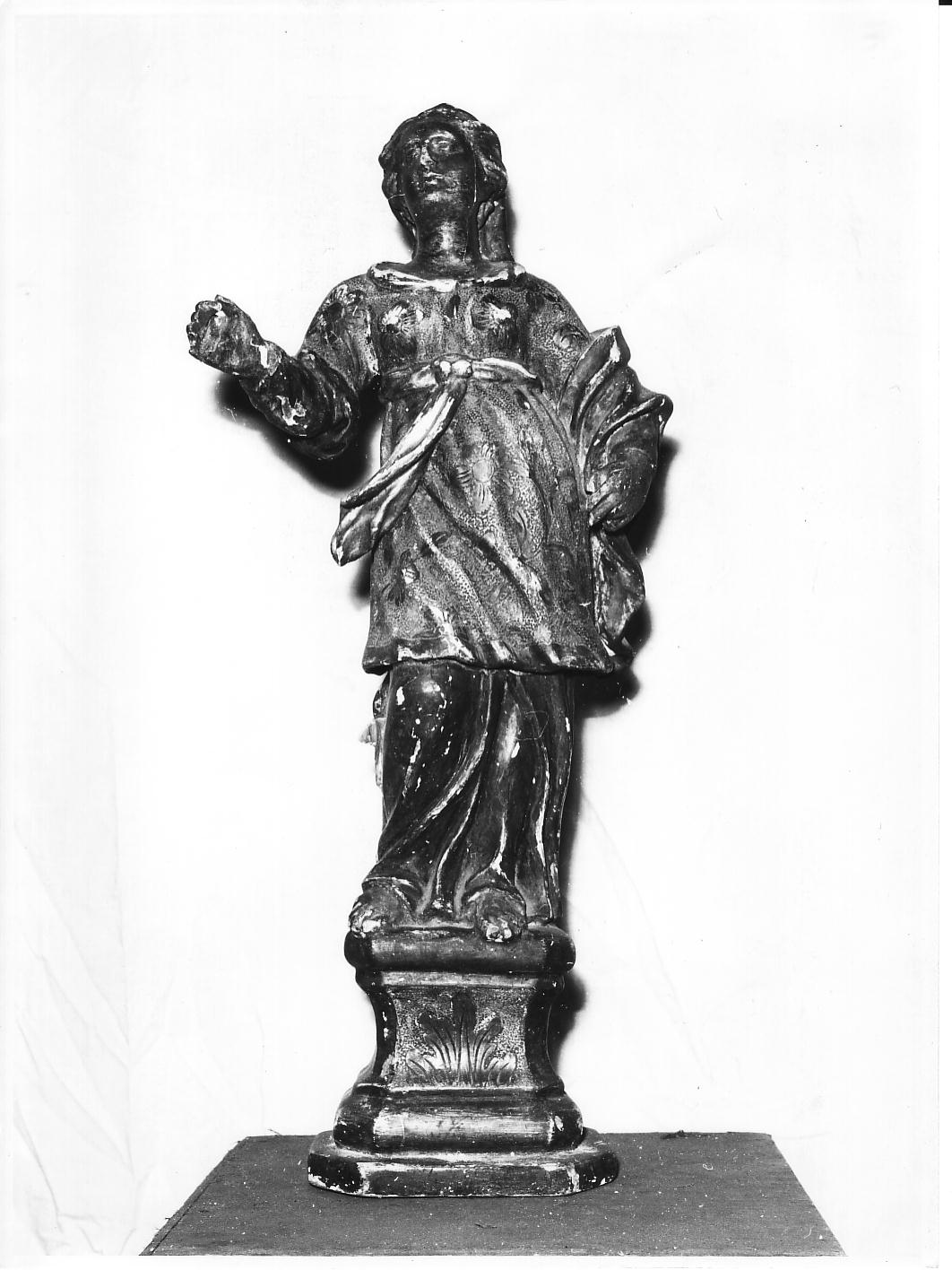 figura femminile (statua, opera isolata) - bottega italiana (sec. XVIII)