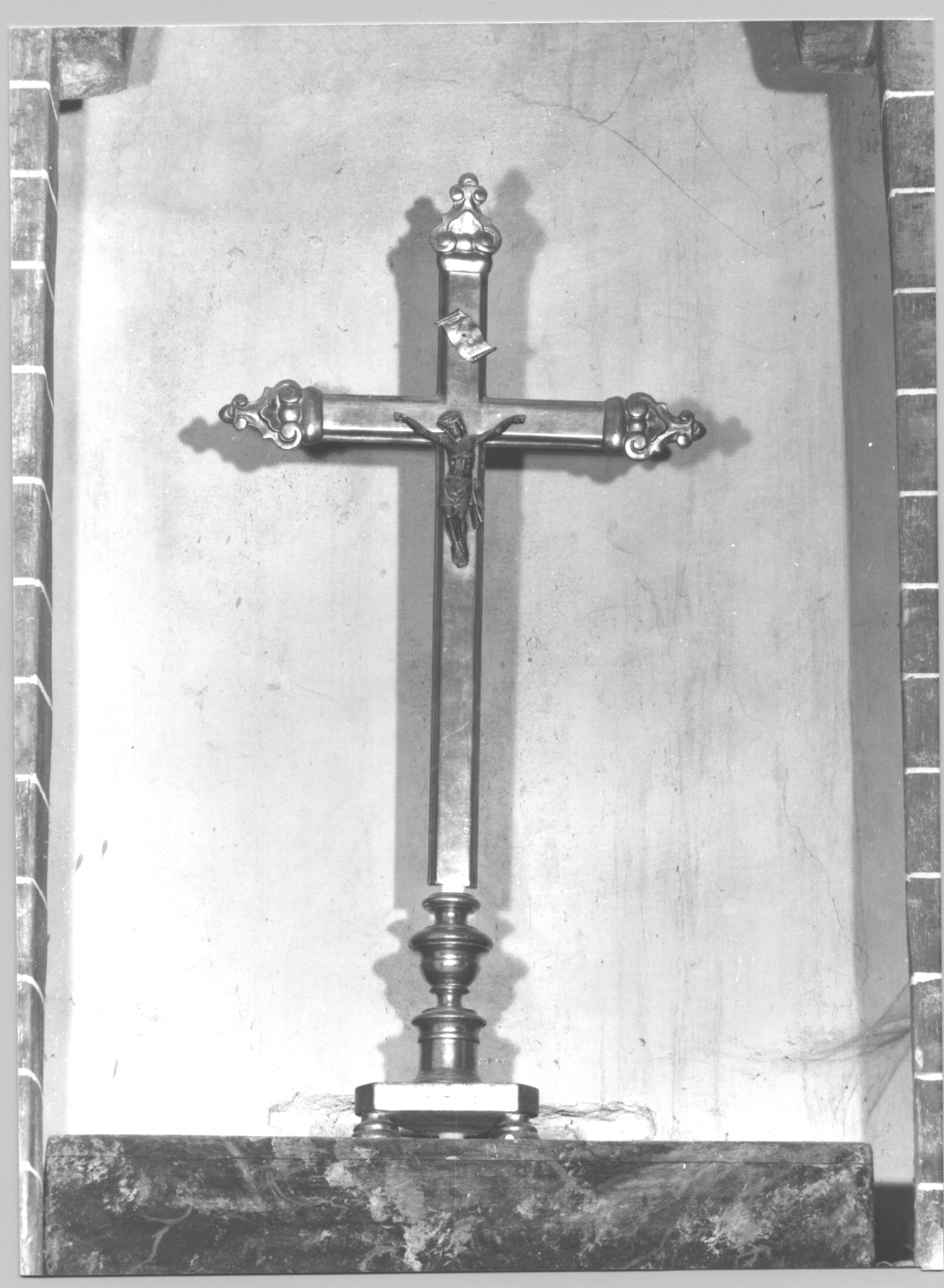 Cristo crocifisso (croce d'altare, opera isolata) - bottega italiana (sec. XIX)