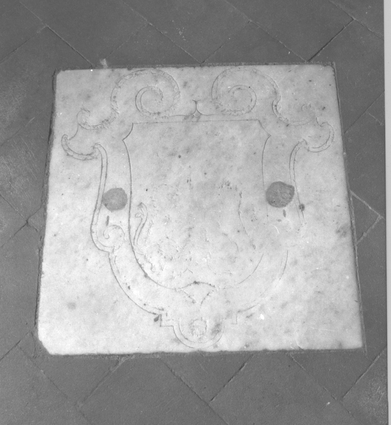 lastra tombale, opera isolata - bottega ligure (sec. XVI)