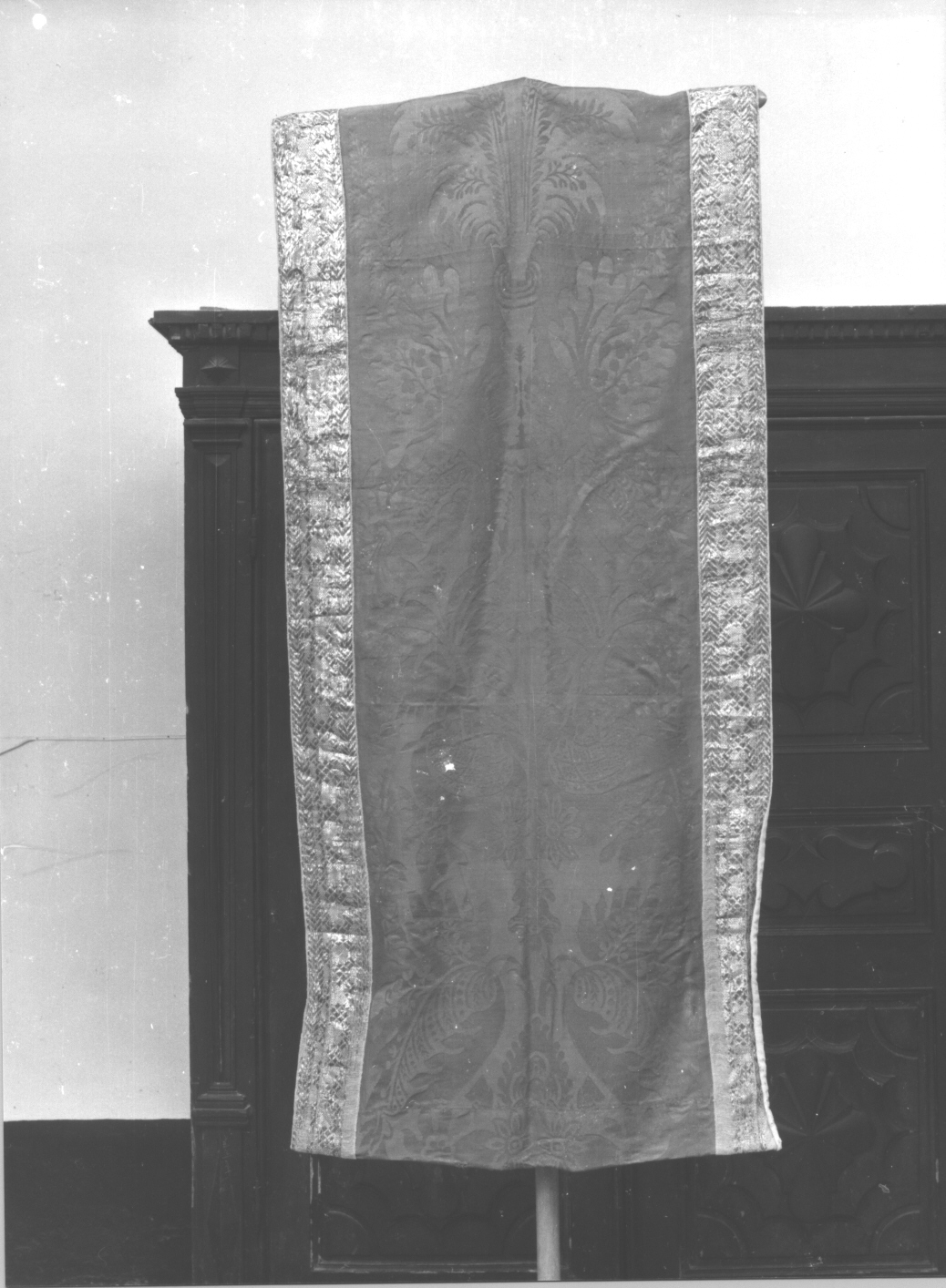 motivi decorativi vegetali e floreali (parato da chiesa, serie) - manifattura italiana (sec. XVIII)