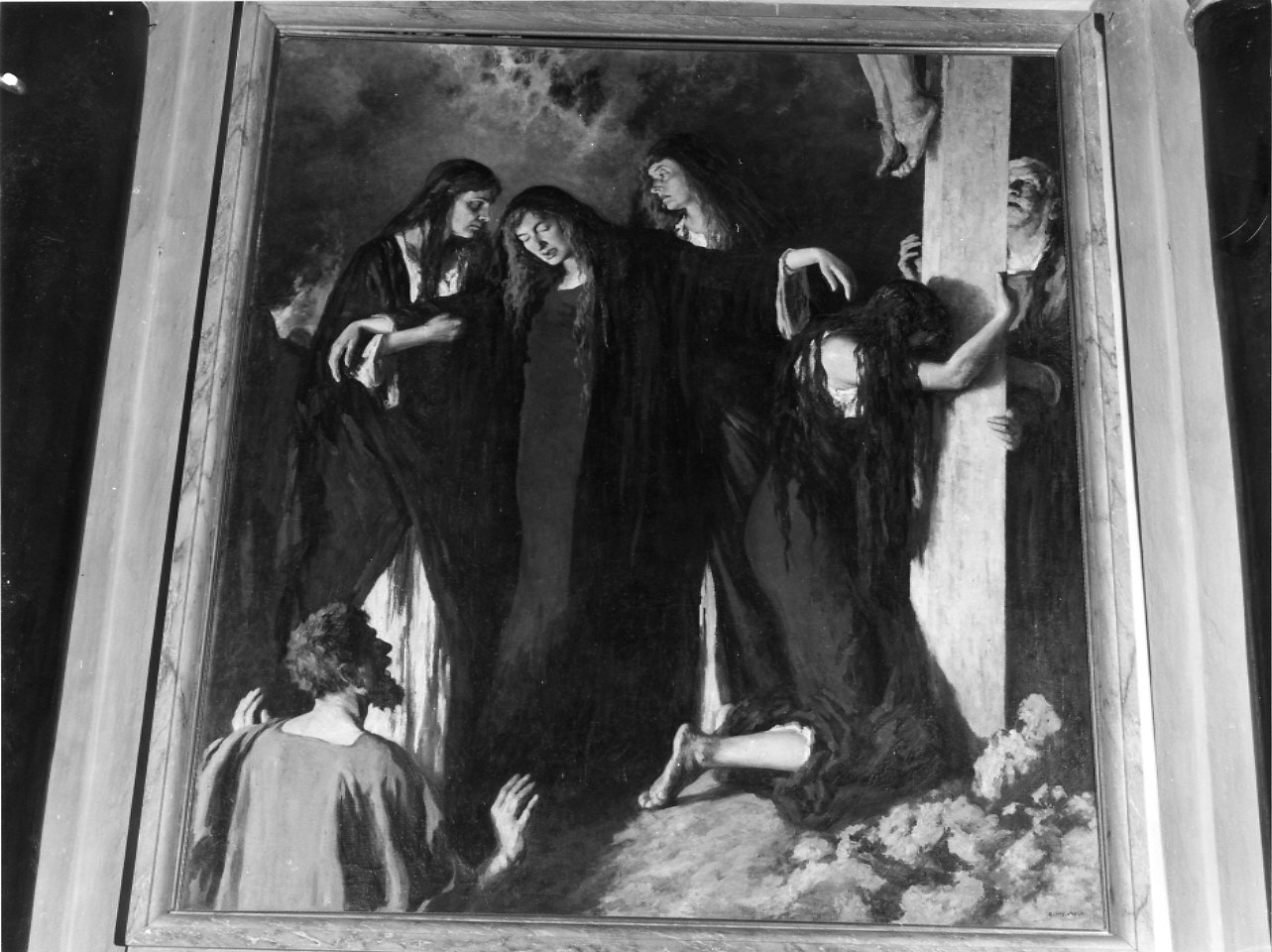 La Croce, spasimo della Madonna (dipinto, opera isolata) di Discovolo Antonio (prima metà sec. XX)