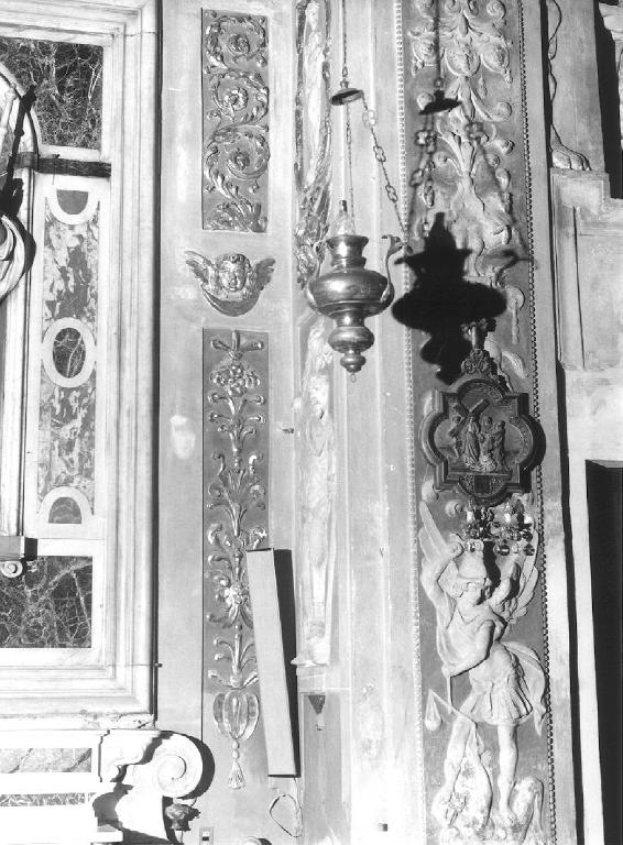 motivi decorativi a candelabra (decorazione plastica) di Sparzo Marcello (attribuito) (inizio sec. XVII)