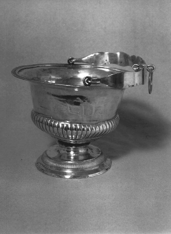 elementi decorativi (secchiello per l'acqua benedetta) - bottega ligure (sec. XIX)