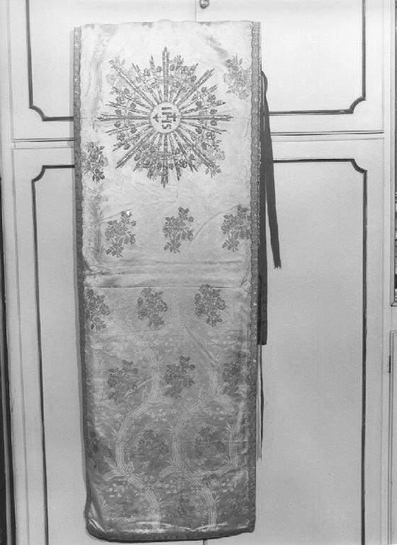 monogramma cristologico (velo omerale) - manifattura ligure (primo quarto sec. XX)