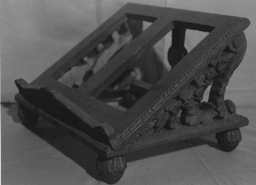 motivi decorativi (leggio d'altare) - bottega ligure (fine/inizio secc. XVIII/ XIX)