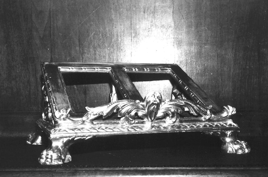 motivi decorativi vegetali (leggio d'altare) - bottega ligure (ultimo quarto sec. XIX)