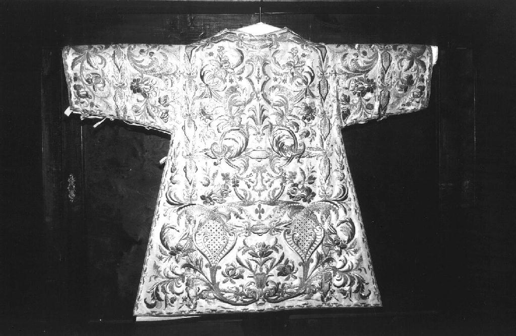 motivi decorativi vegetali (tunicella) - bottega ligure (ultimo quarto sec. XIX)