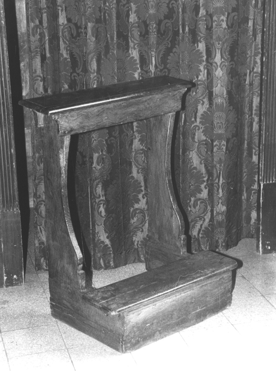 inginocchiatoio - PRODUZIONE LIGURE (prima metà sec. XX)