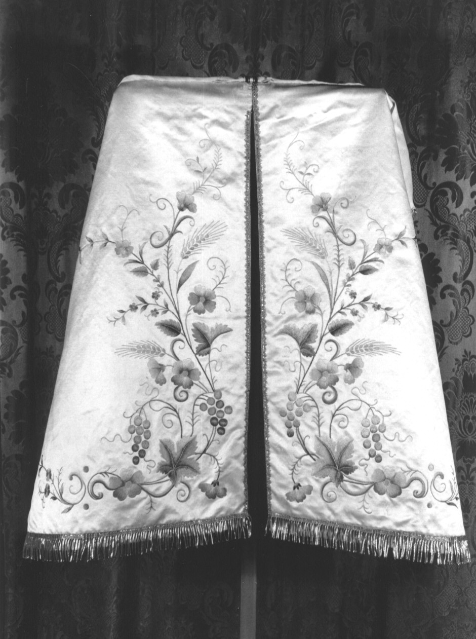 conopeo di tabernacolo - manifattura ligure (secondo quarto sec. XX)