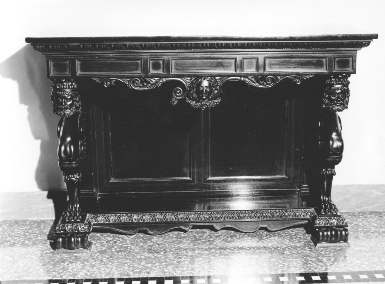 ERME/ TESTA DI MEDUSA CON FESTONE (console) - PRODUZIONE LIGURE (seconda metà sec. XIX)