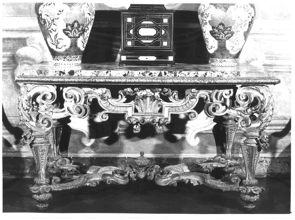 console - PRODUZIONE LIGURE (fine sec. XVII)