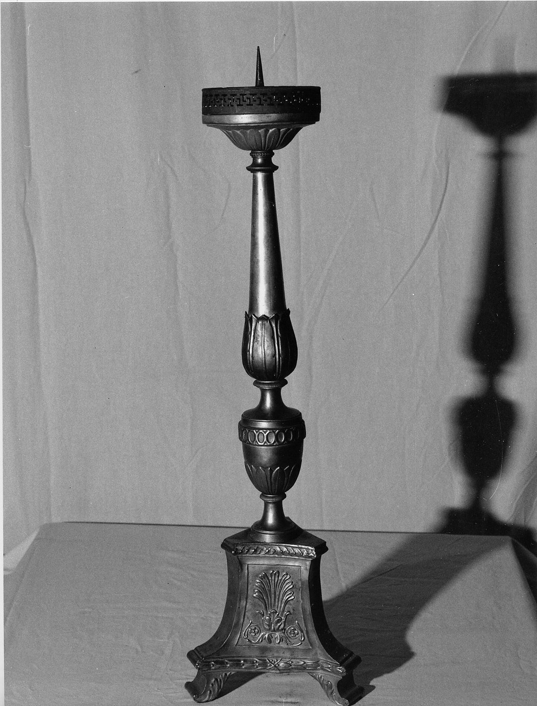 candeliere, serie - bottega ligure (sec. XIX)