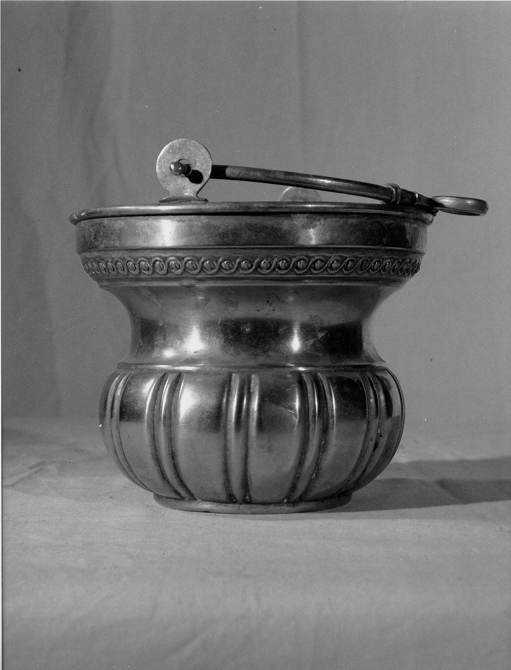 secchiello per l'acqua benedetta, opera isolata - bottega genovese (seconda metà sec. XIX)