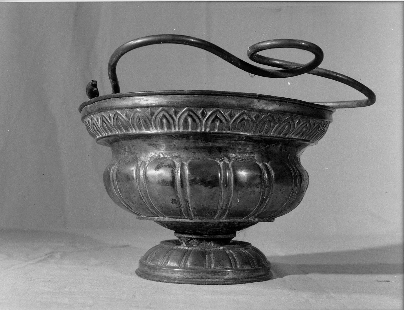 secchiello per l'acqua benedetta, opera isolata - bottega genovese (seconda metà sec. XIX)