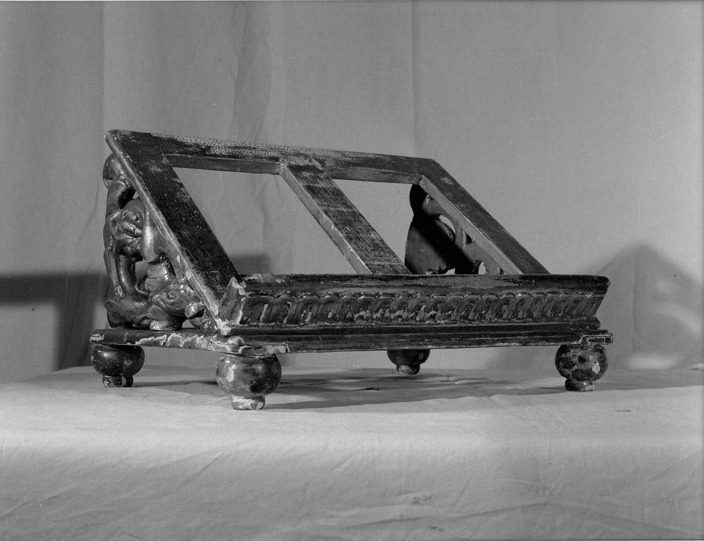 leggio, opera isolata - bottega genovese (prima metà sec. XIX)