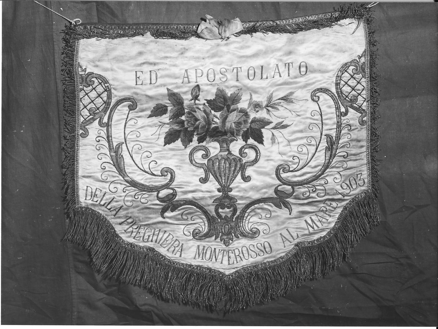 motivi decorativi vegetali (lambrecchino di baldacchino, serie) - manifattura ligure (sec. XX)