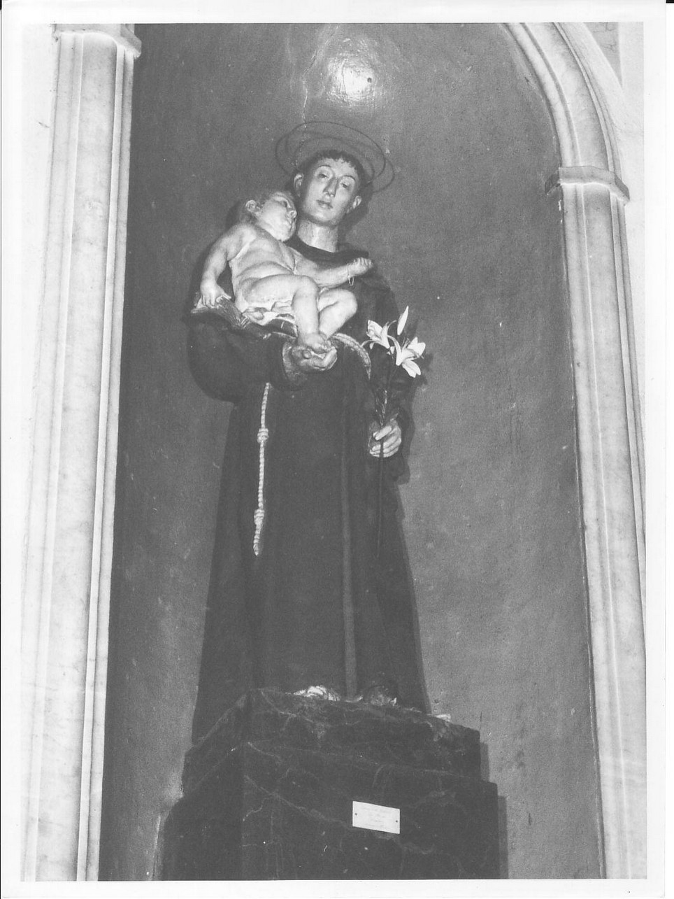 Sant'Antonio da Padova (statua, opera isolata) di De Albertis Edoardo, Motta Domingo (primo quarto sec. XX)
