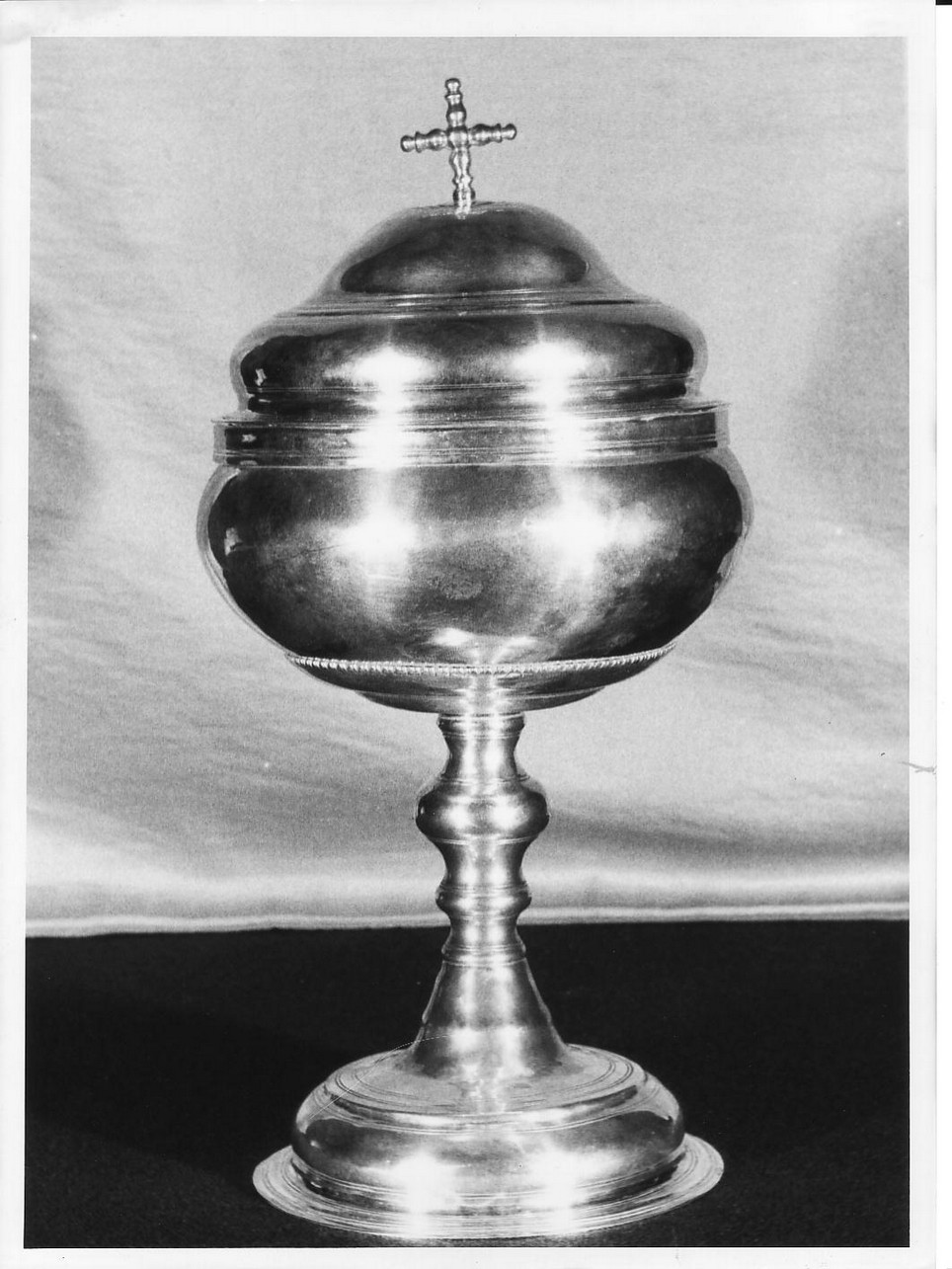 pisside, opera isolata - bottega ligure (sec. XVIII)